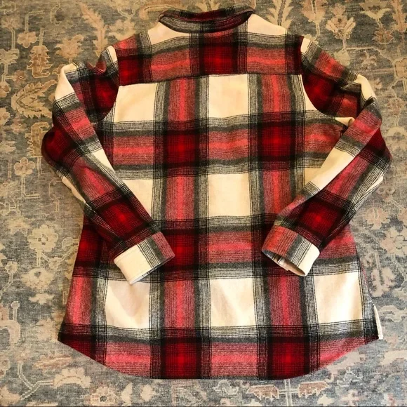 Woolrich Women’s Plaid Wool Botton Down Shirt Jacket - Picture 11 of 11
